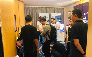 ENJOUN英嘉尼攜Q210智能全能王客廳影院參加深圳音響展