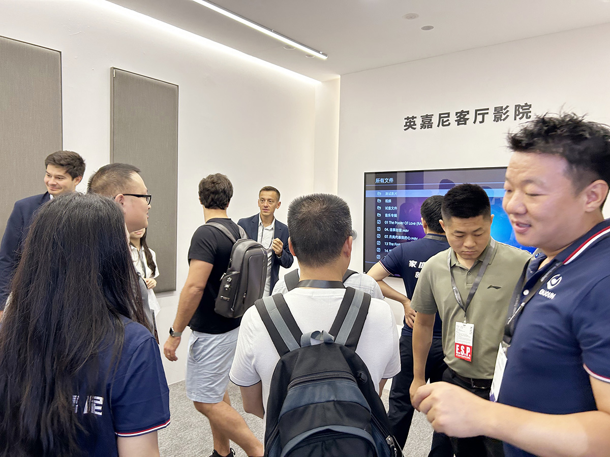 英嘉尼智能家庭影院驚艷亮相2025年廣州光亞展